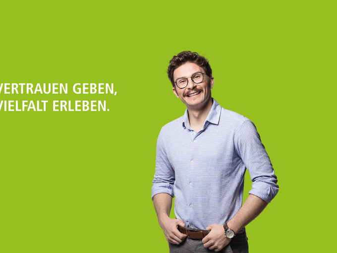 Abgebildet ist ein kbo-Arzt und der Spruch: "Vertrauen geben, Vielfalt erleben."