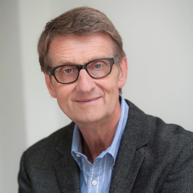 Porträtfoto von Dr. Michael Welschehold